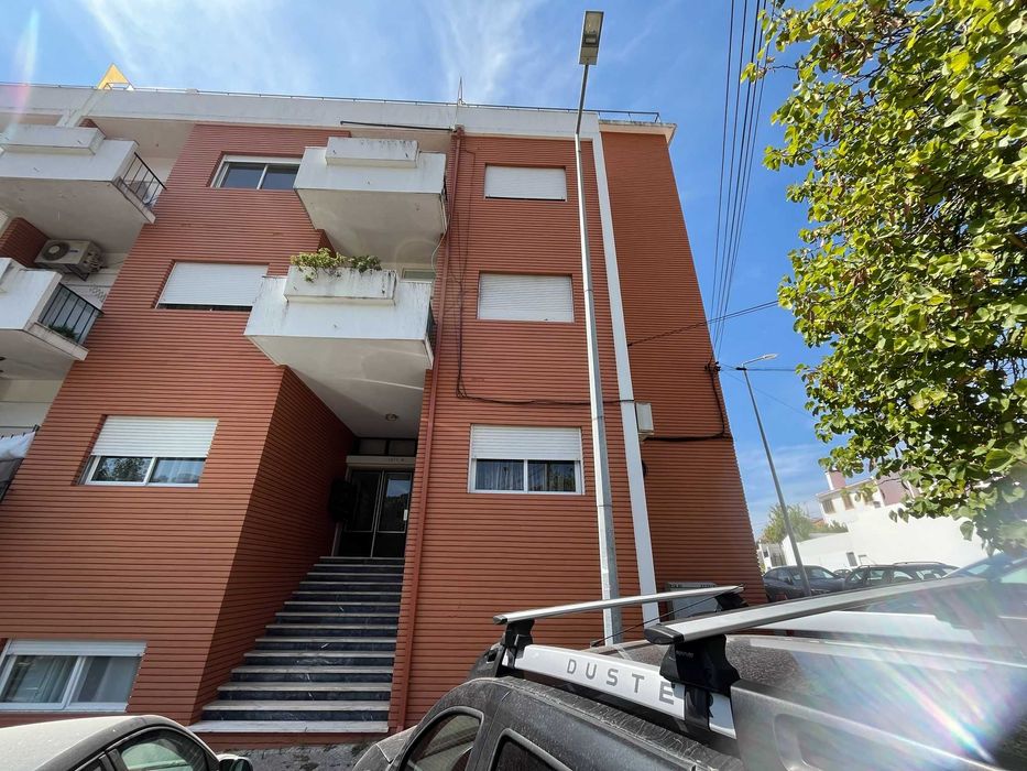Oportunidade T3 para remodelar no coração de Portalegre