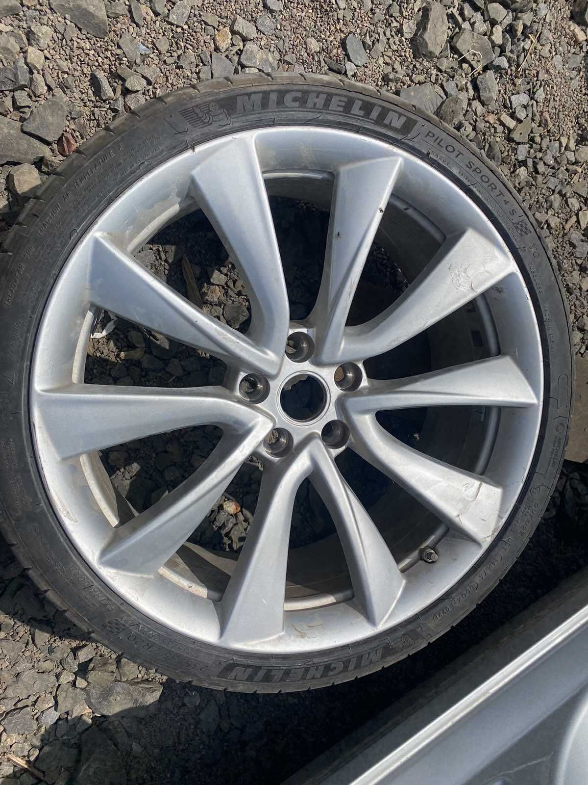 Диск ричаг цапфа Tesla Model 3 Performance