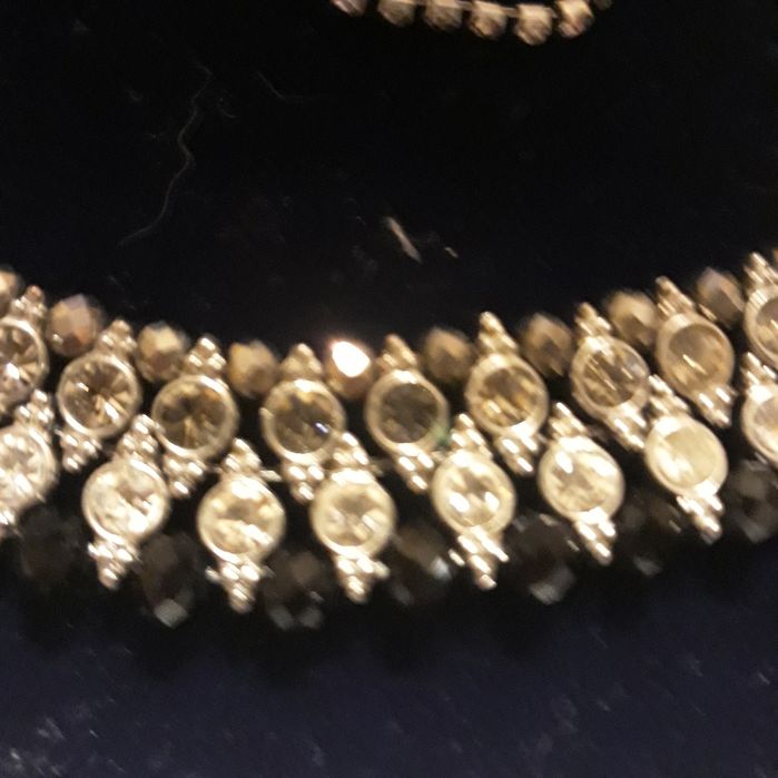 Piękną kolię sprzedam