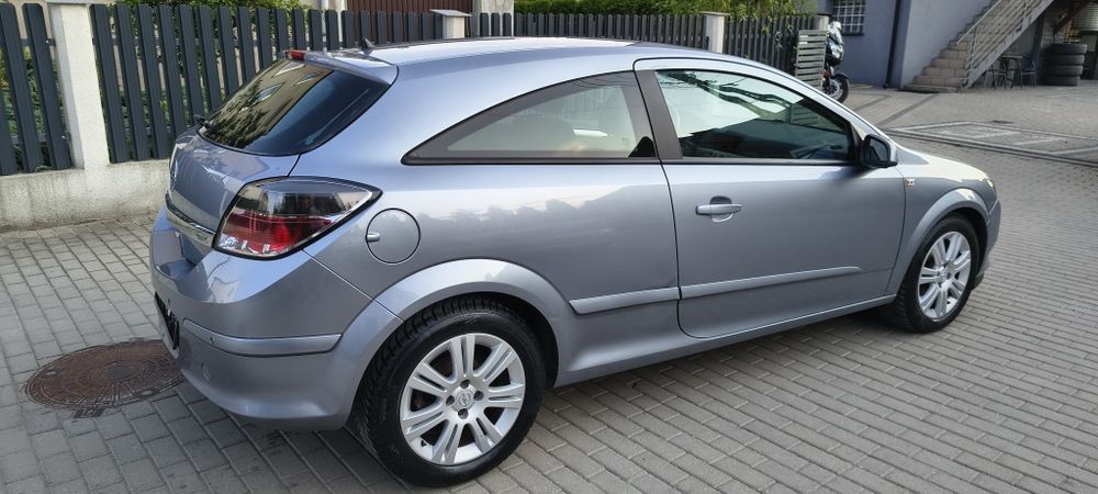 Opel.Aatra GTC 1.4 16v 2008r zarejestrowany w Polsce