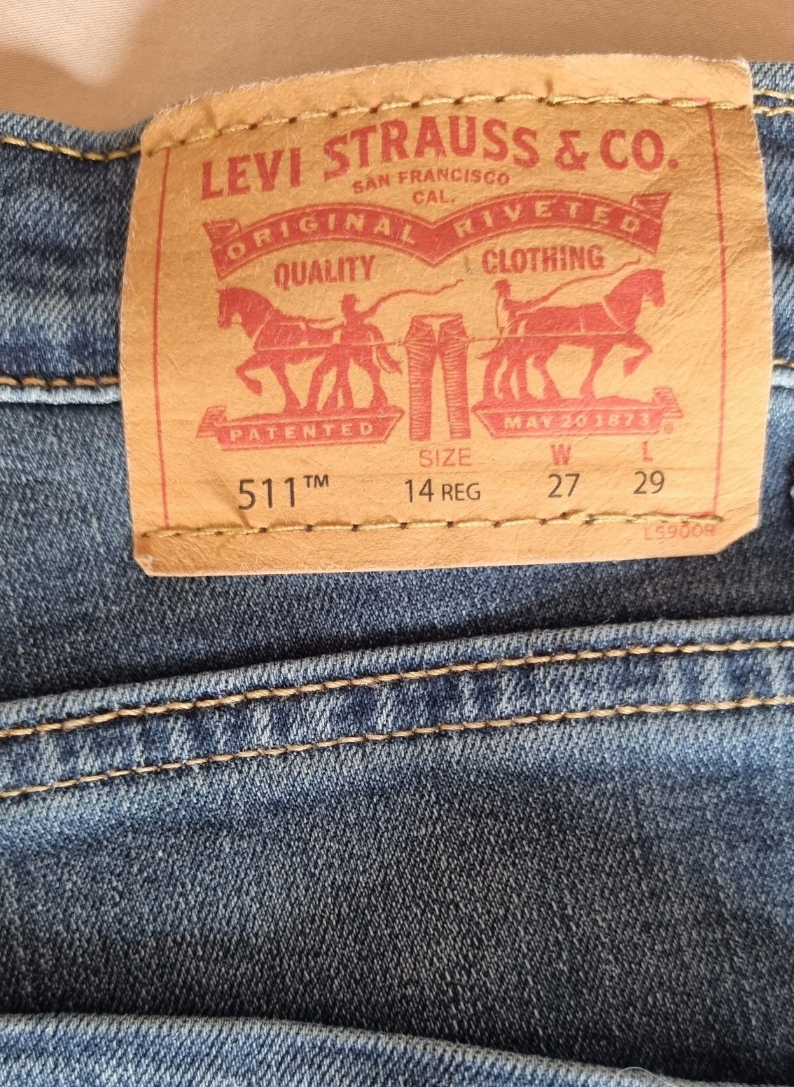 Calças Levi's originais novas