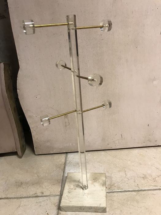 Expositores variados desde...