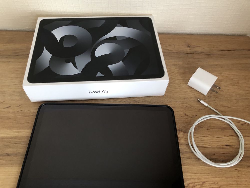 Apple IPad Air 5  64gb