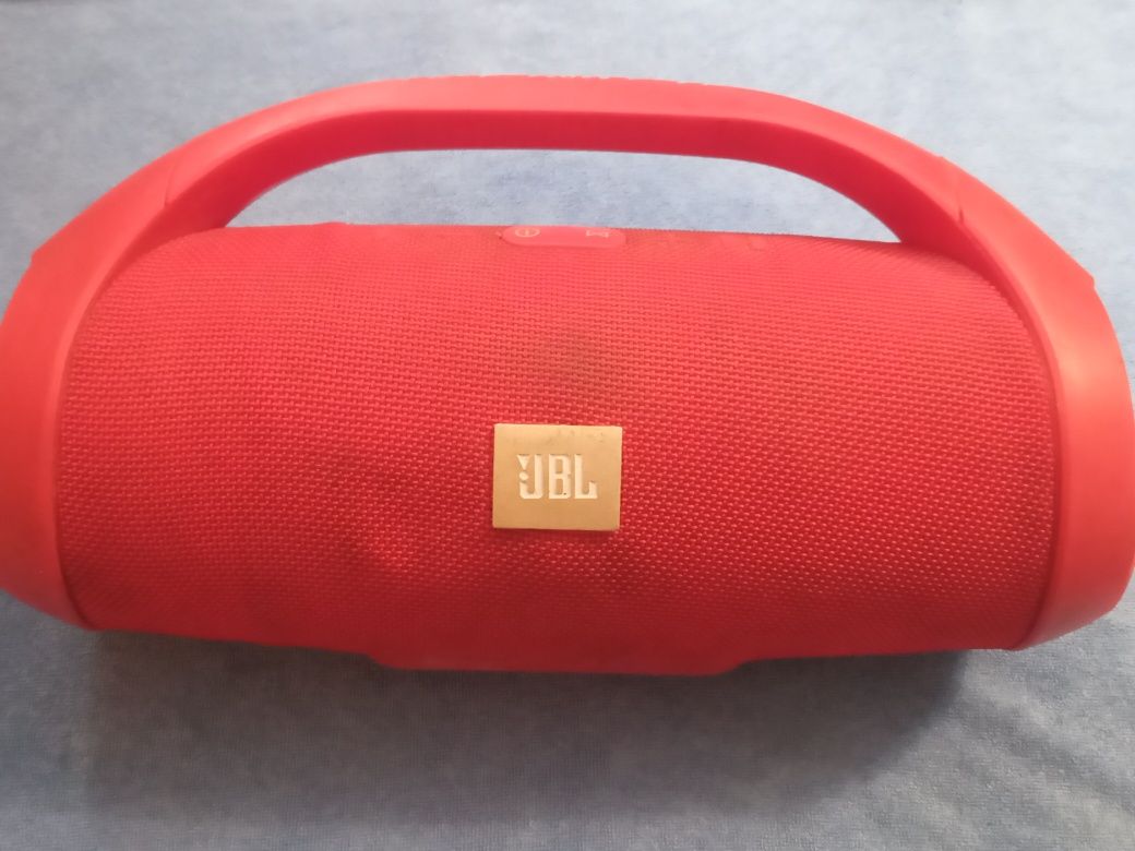 Колонка JBL Boombox