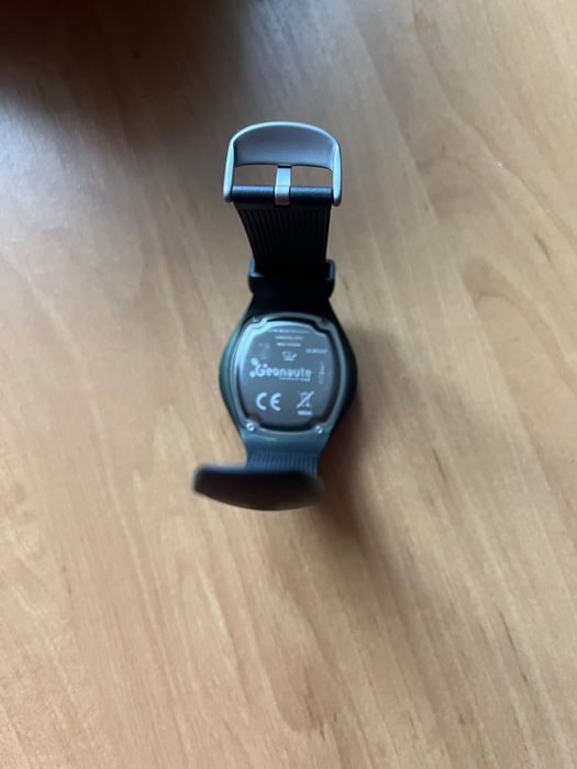 Електронний фітнес  годинник