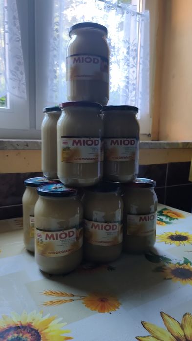 Sprzedam miód wielokwiatowy.