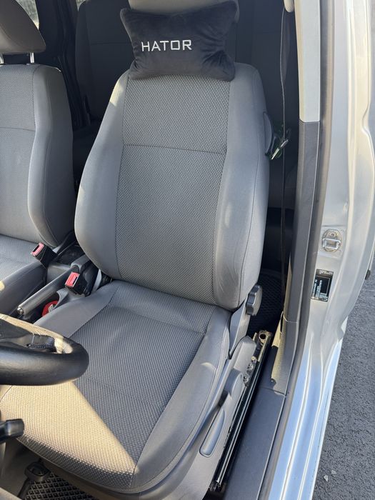 Volkswagen Caddy 2012 року 1.6 дизель.