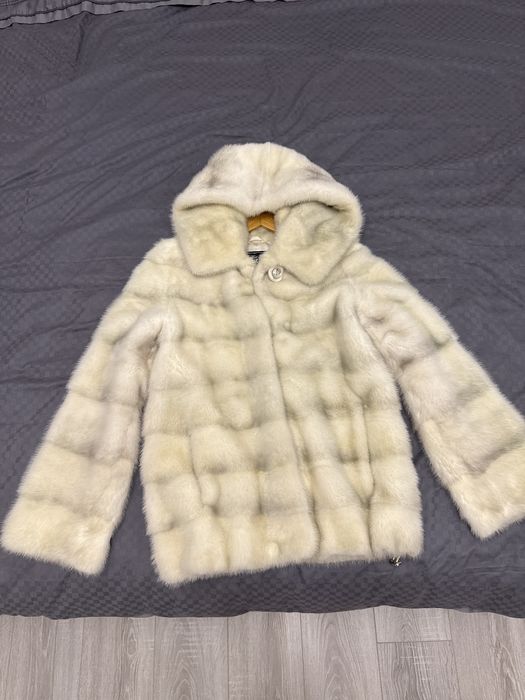 Норкова шуба, практично нова