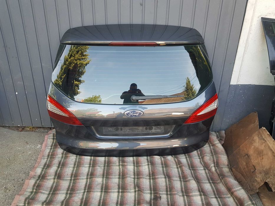 FORD MONDEO MK IV 4 LIFT KOMBI Klapa Bagażnika Szkło Lampy Tylne X6