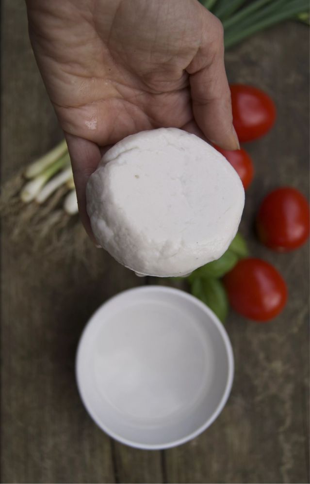 Mleko, twaróg, mozzarella, masło, jaja, ziemniaki