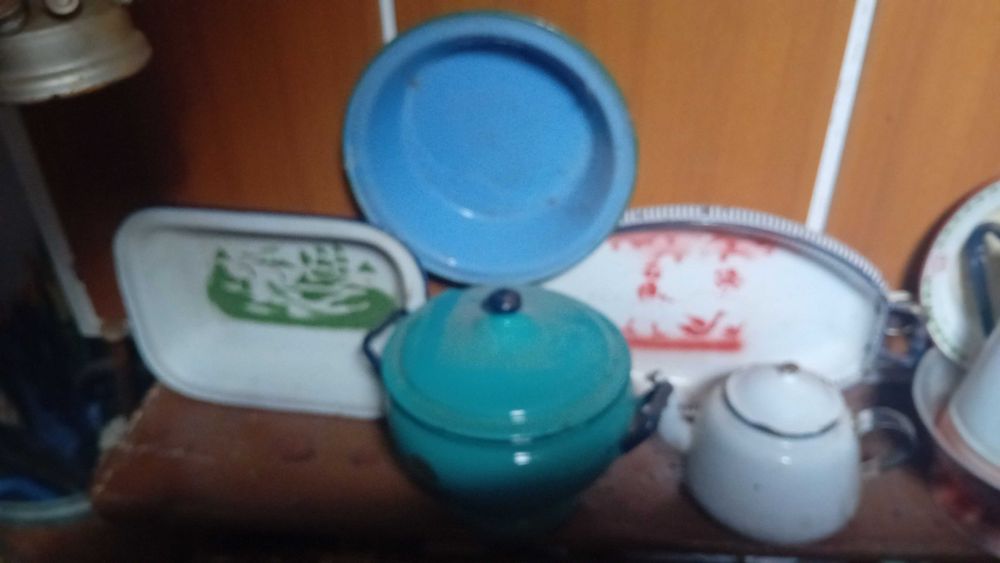 Peças antigas em esmalte
