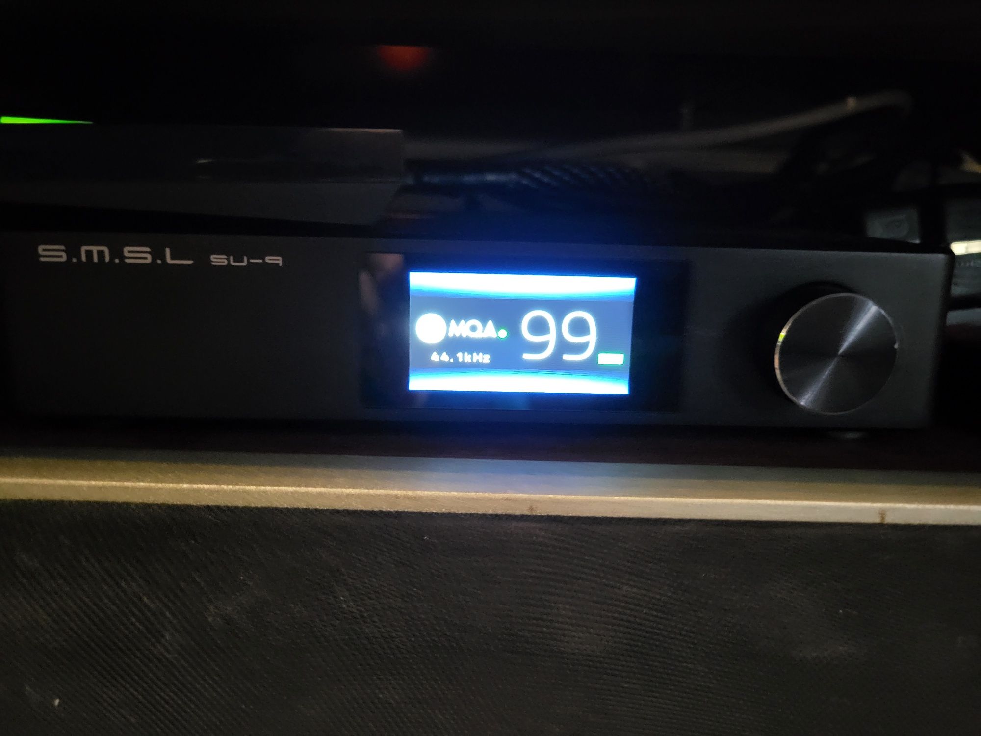 Smsl su-9 DAC MQA. Ess 9038