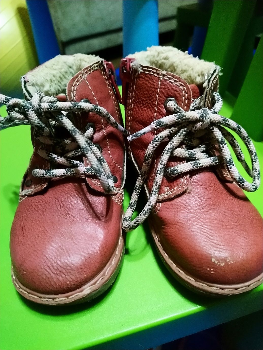 Buty zimowe dla dziewczynki r. 22 wkładka 14cm