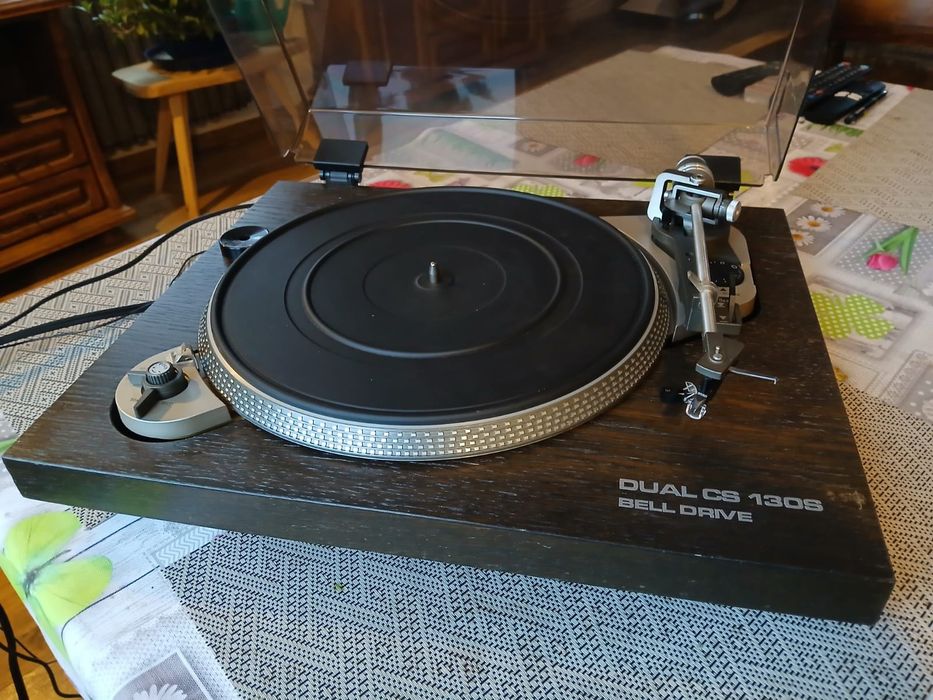 Gramofon DUAL  CS 130S