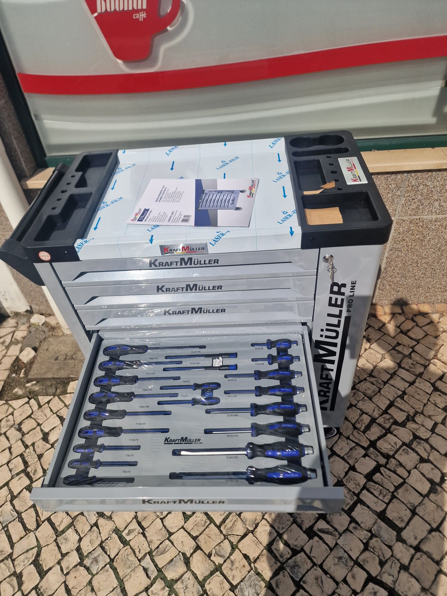 Carrinho de ferramenta de 8 gavetas completas