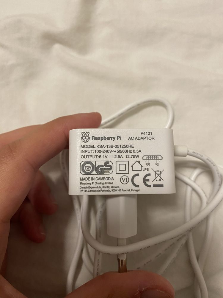 Raspberry Pi Zero 2w com carregador e hdmi
