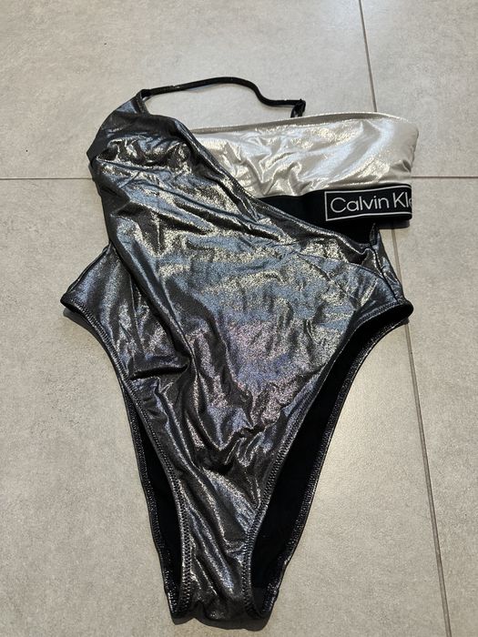 Продам жіночий купальник