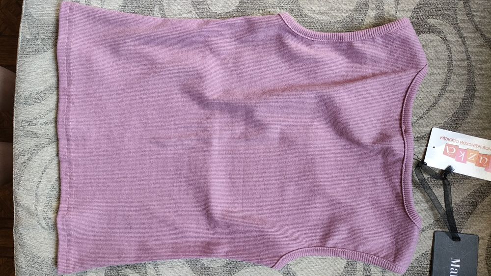 Майка в рубчик новая размер С тянется