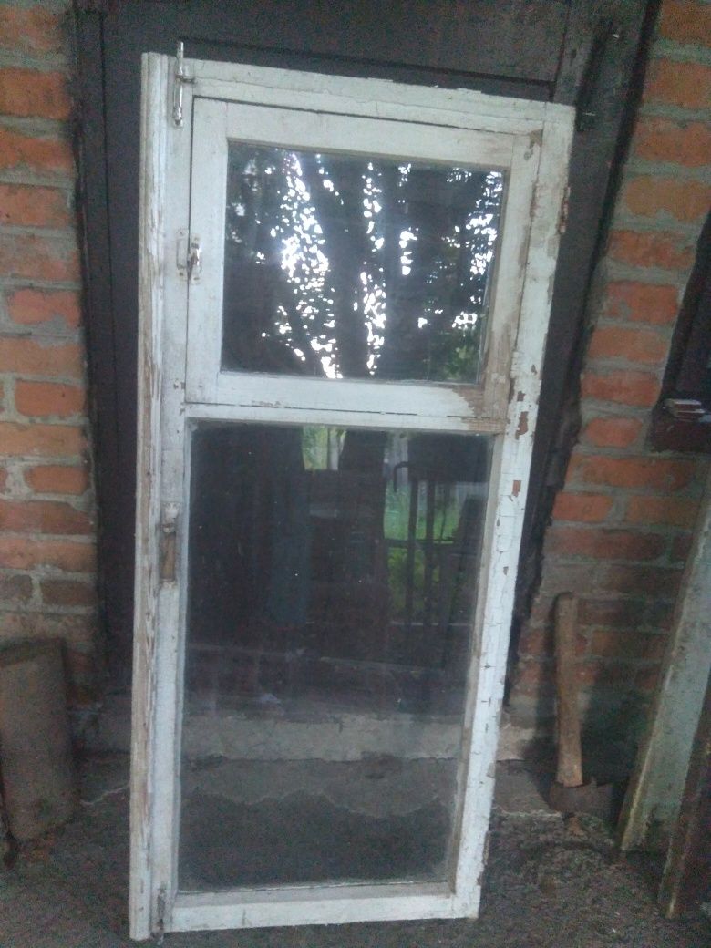 Рама оконная стеклянная