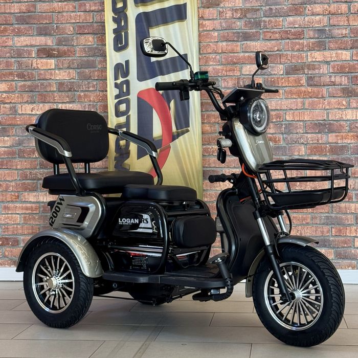 Електротрицикл Logan