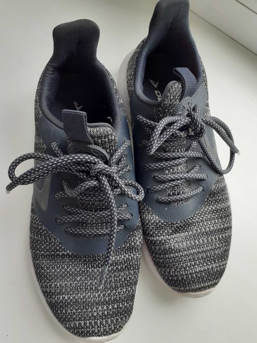 Спортивні кросівки Demix р.35