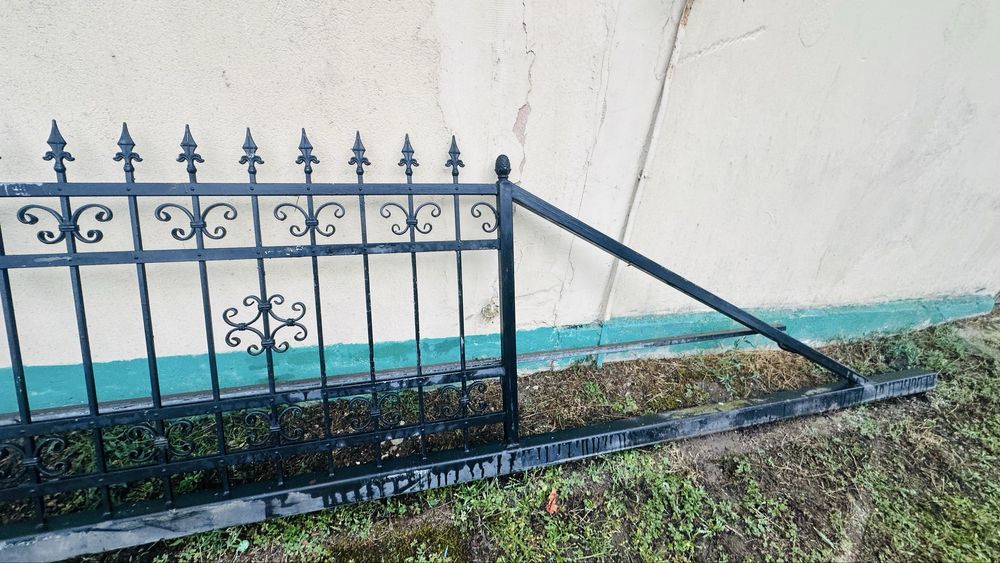 Sprzedam brame 6 m wraz z furtką