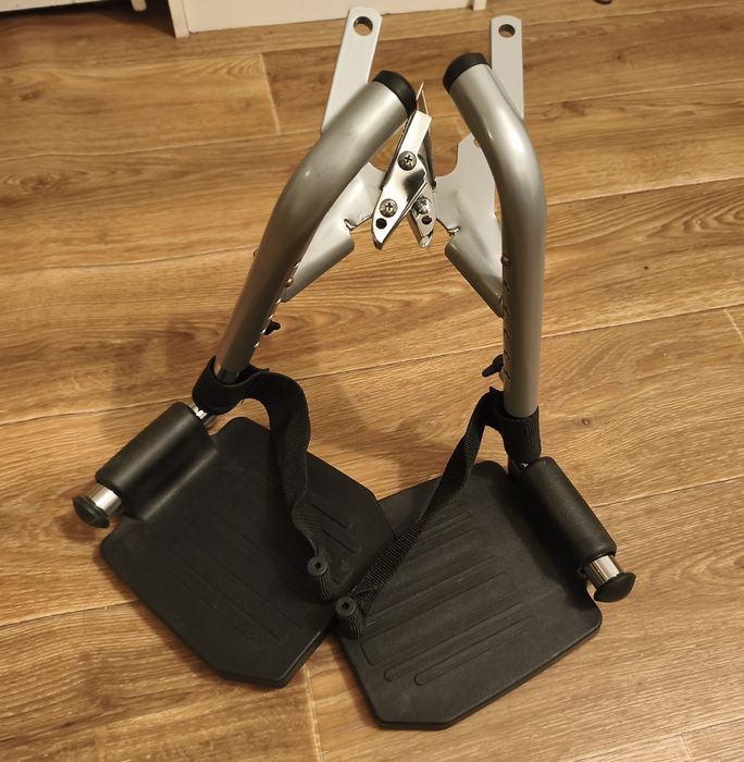 Podnóżki do wózka inwalidzkiego