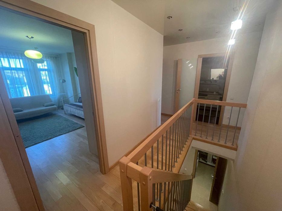 Рідкісна 4к на Паньківській 27/78 (3 спальні і кухня-вітальня)