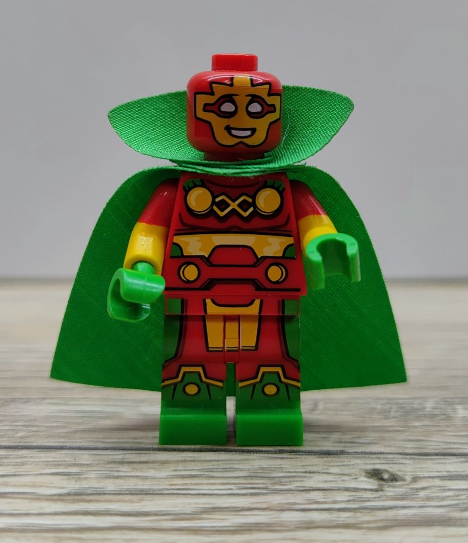 Minifigurka LEGO DC Super Heroes colsh01 Mister Miracle