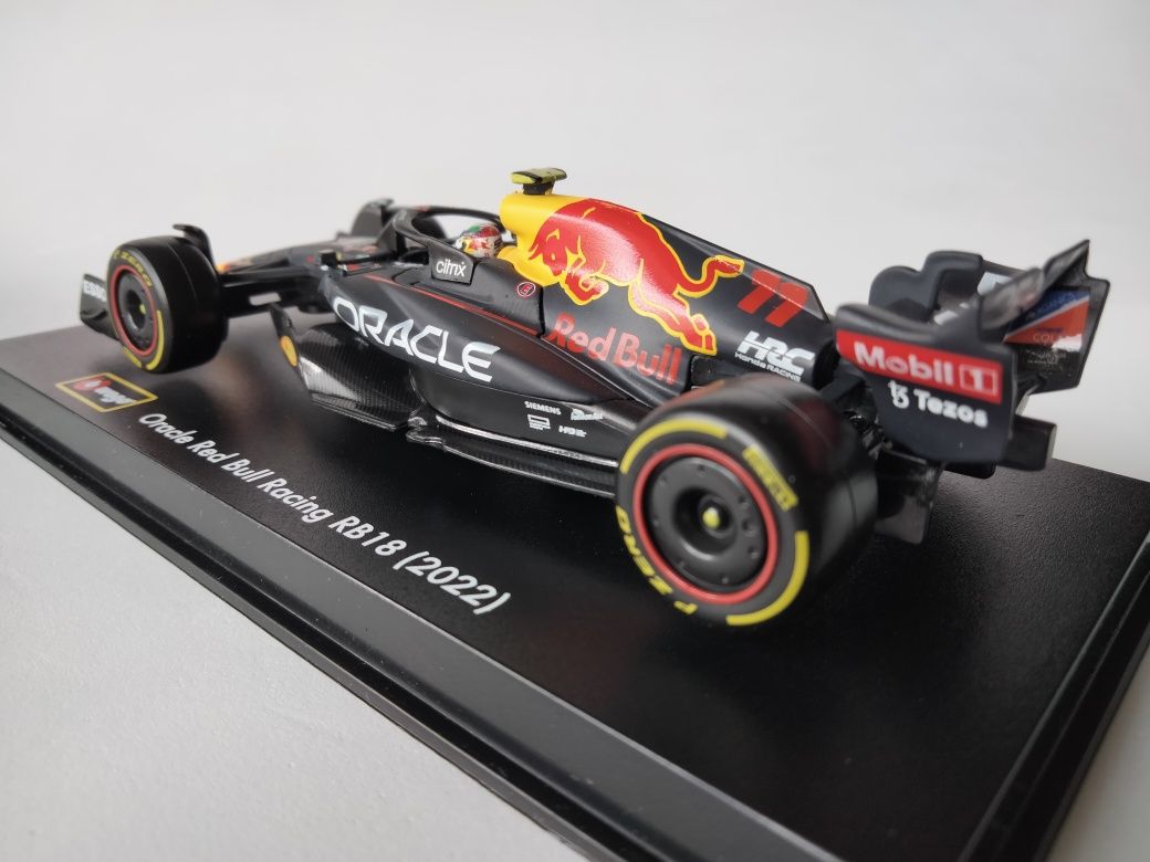 1/43 Red Bull RB18 #11 - Sérgio Pérez (2022)