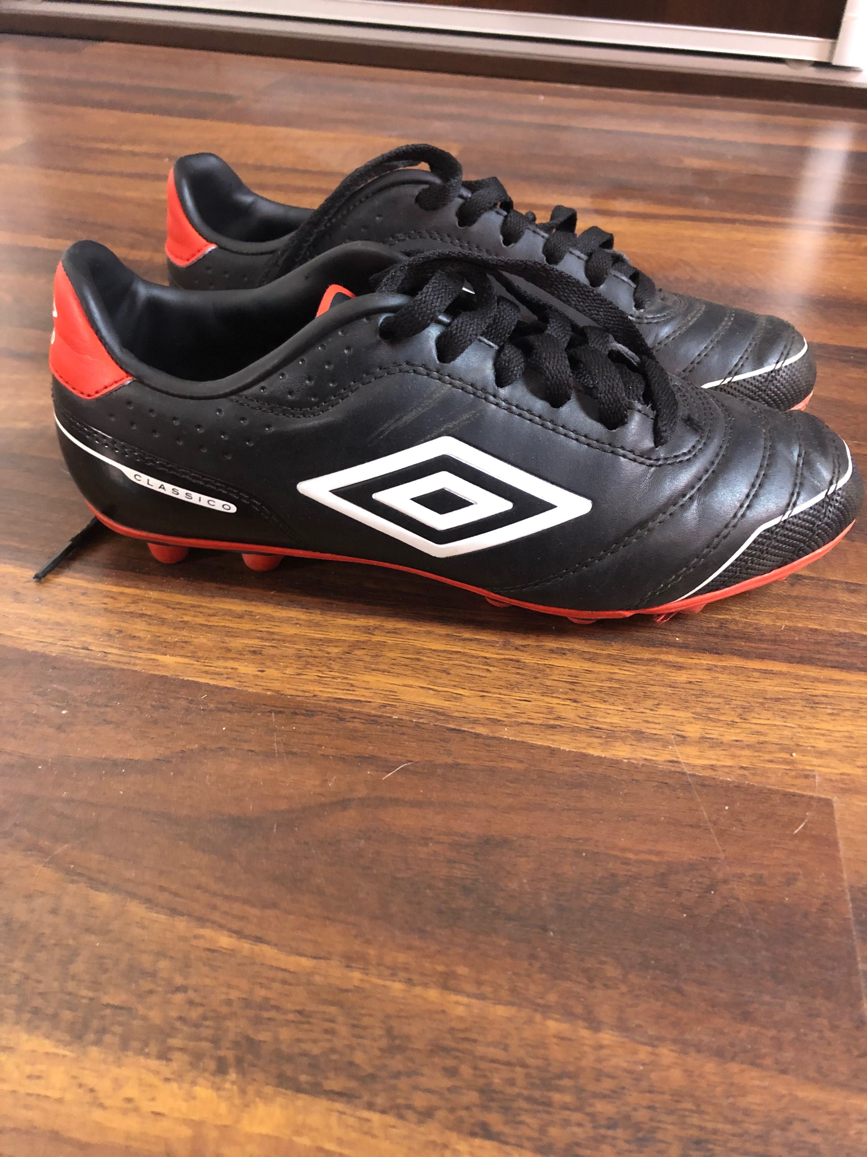 Korki Umbro 37,5