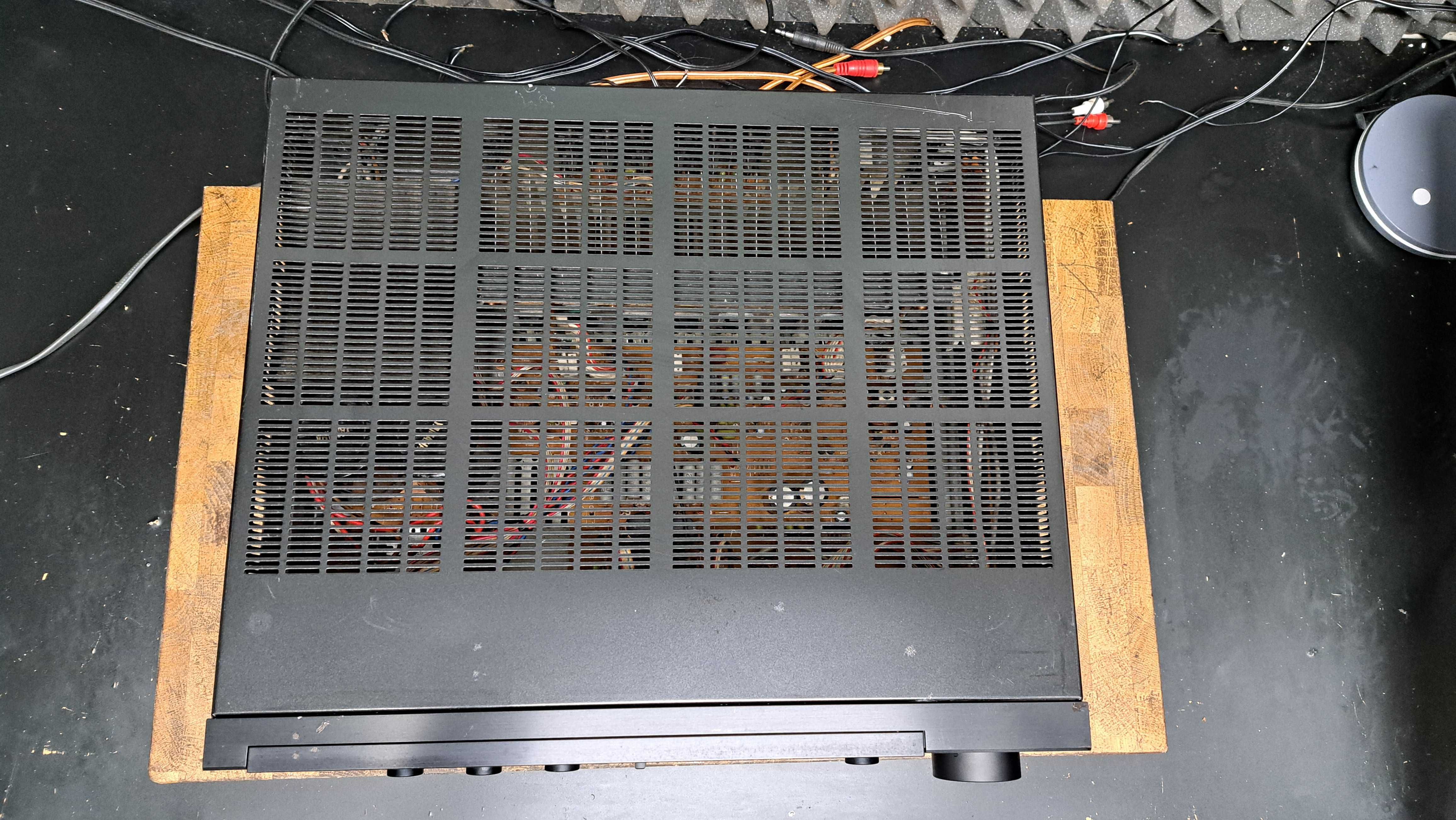 Wzmacniacz Yamaha A-720