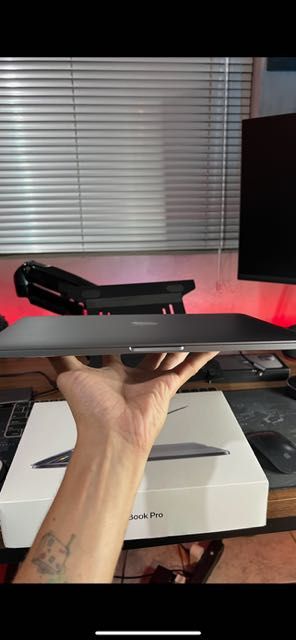 MACBOOK PRO 13” 2018/2019 
Touch Bar