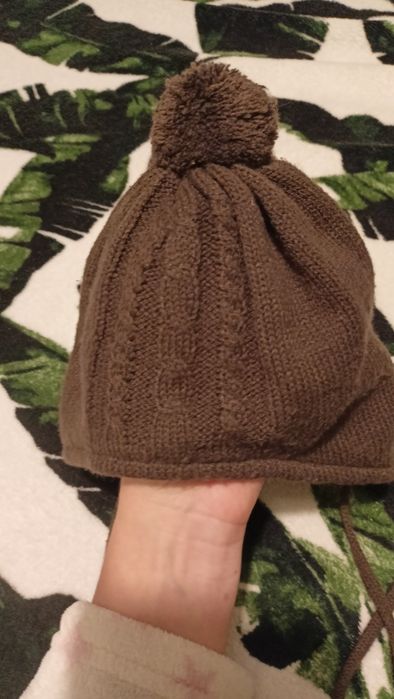 Czapka zimowa brązowa zawiazywana
