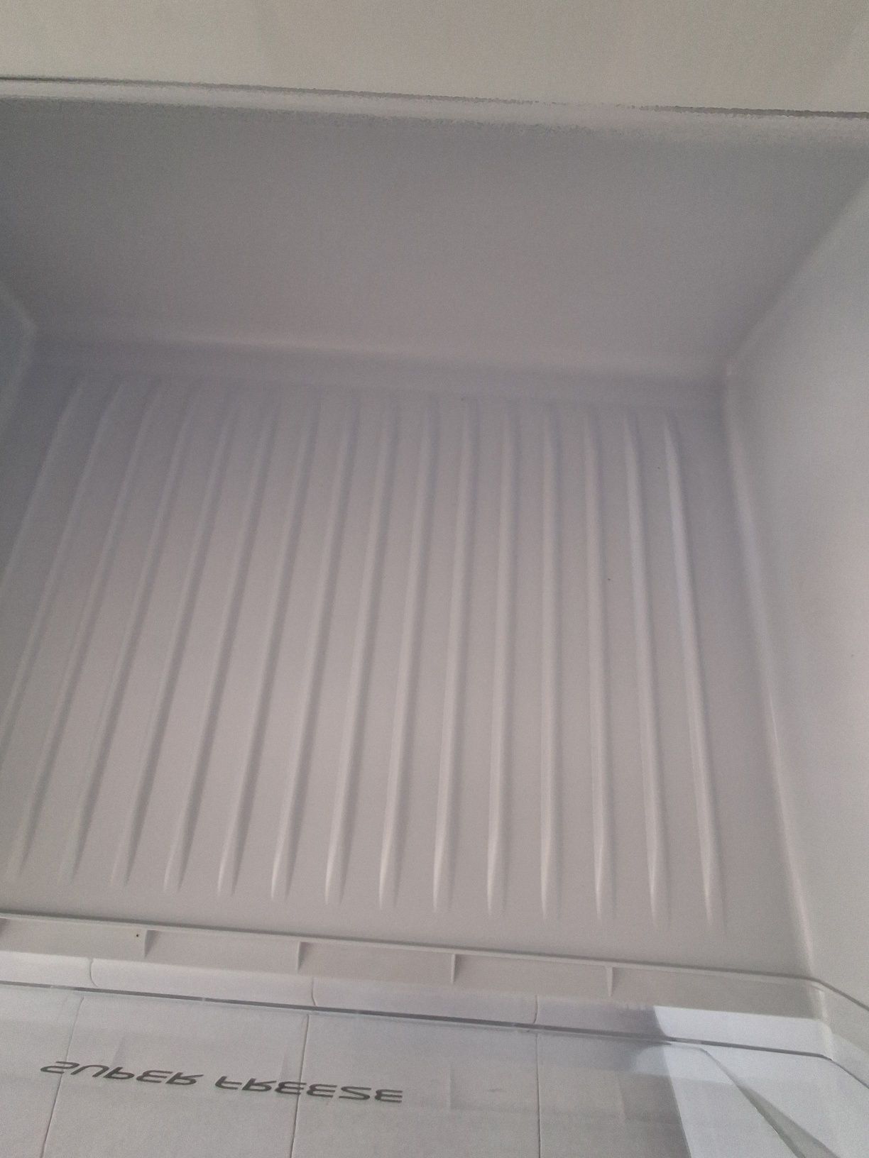 Frigorífico Combinado Hotpoint A+ No frost