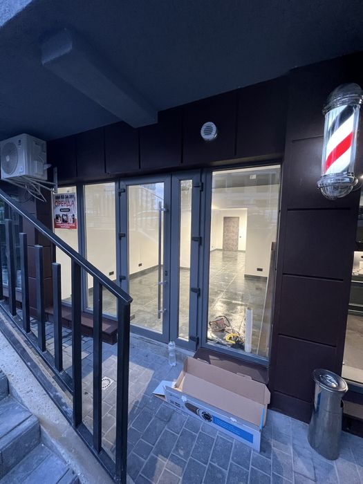 Комерційне приміщення (вул. Княгинин, 44)