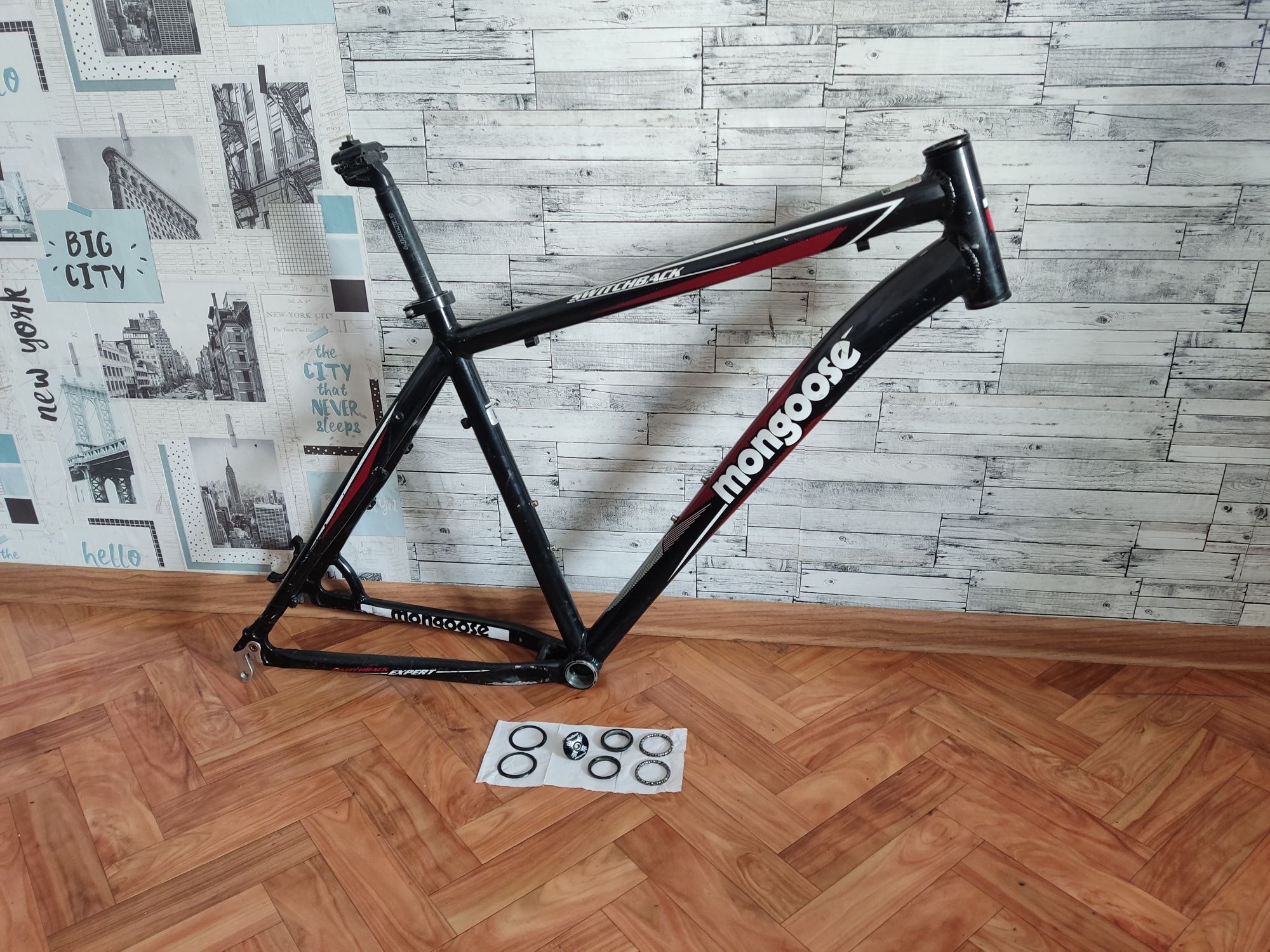 Рама 26" Mongoose Switchback Expert L