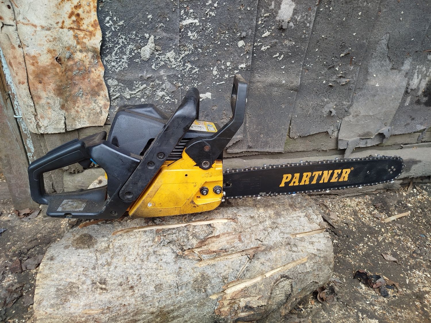 Бензопила Partner 371 Electrolux