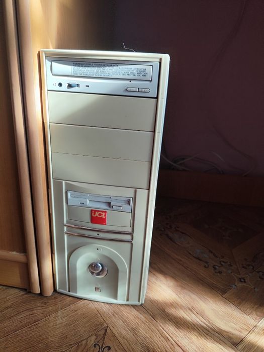 Компьютер LG, процессор, клавиатура