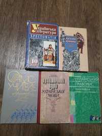 Підручники з української мови та літератури.