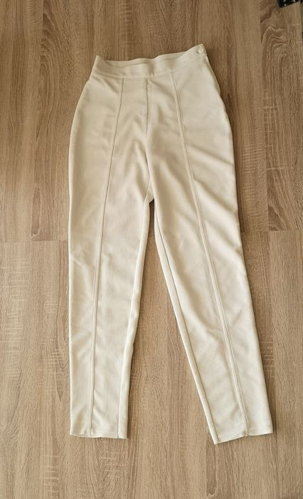 Spodnie białe kremowe w kant wysoki stan s 36 XS 34