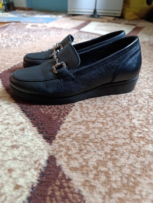 Взуття жіноче,натуральна шкіра