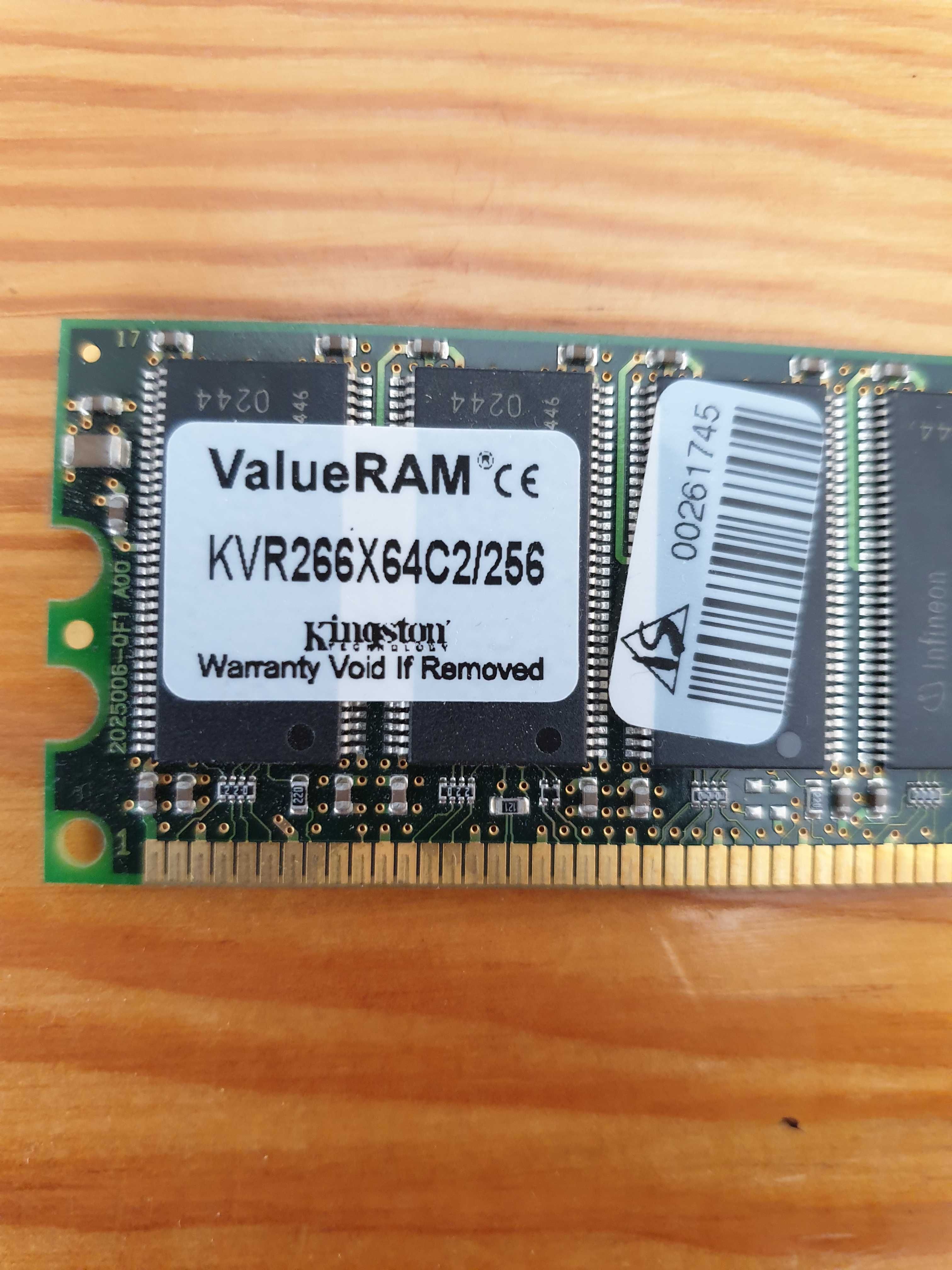 Pamięć RAM Kingston DDR 256MB 266 CL 2,5 (KVR266X64C25/256)