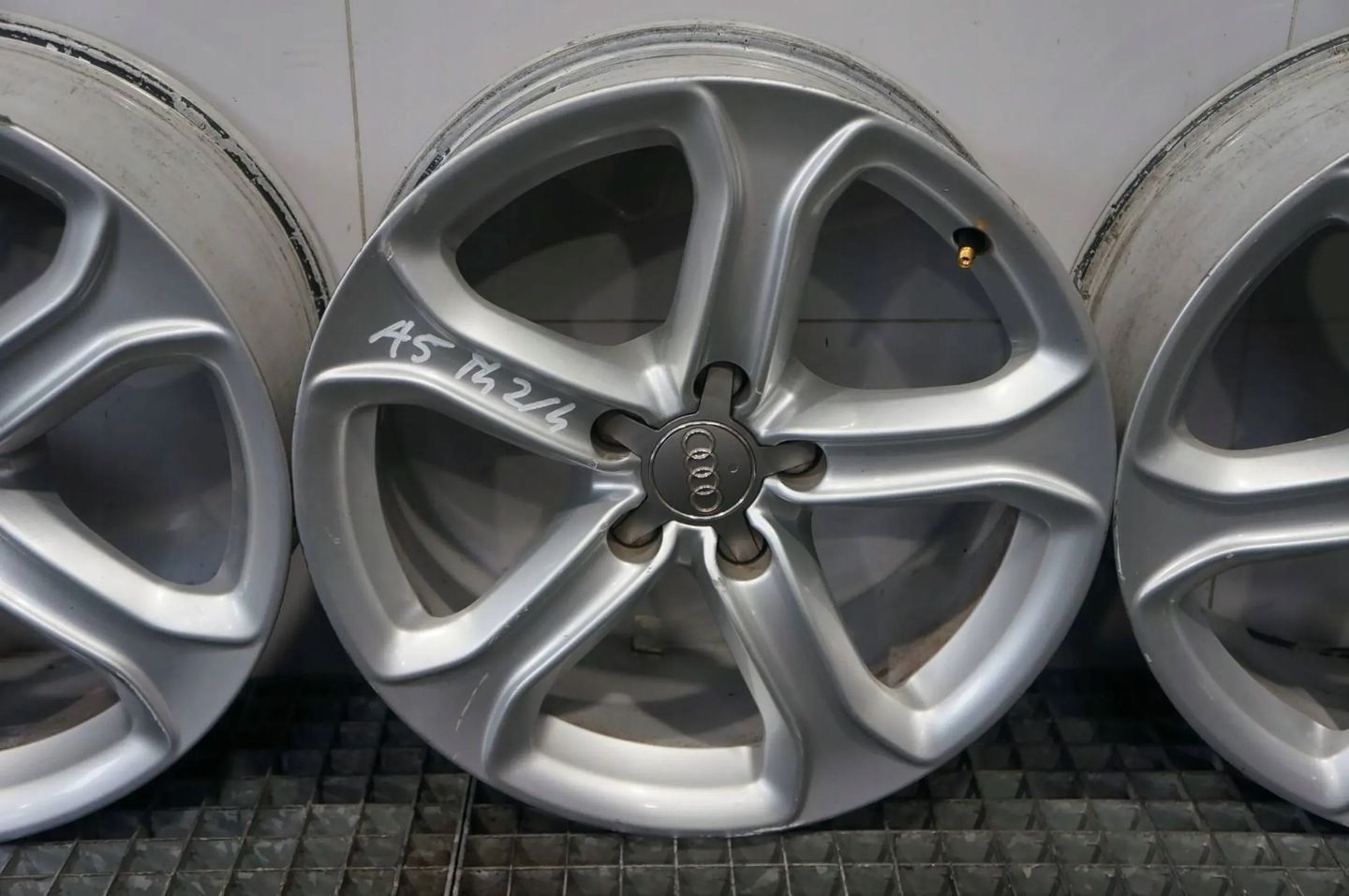 FELGI ALUFELGI KOŁA R17 17 5X112 7.5&quot; ET 28 AUDI A5 A4 A6