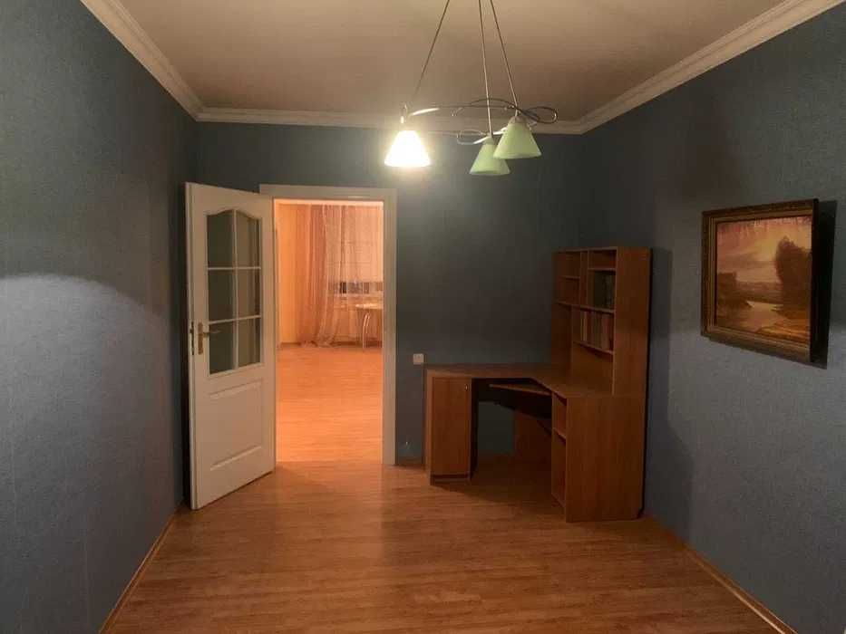 Продам квартиру 4+1! Лівий берег, 11 район!