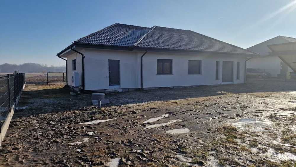 Domy w stanie developerskim w atrakcyjnych lokalizacjach