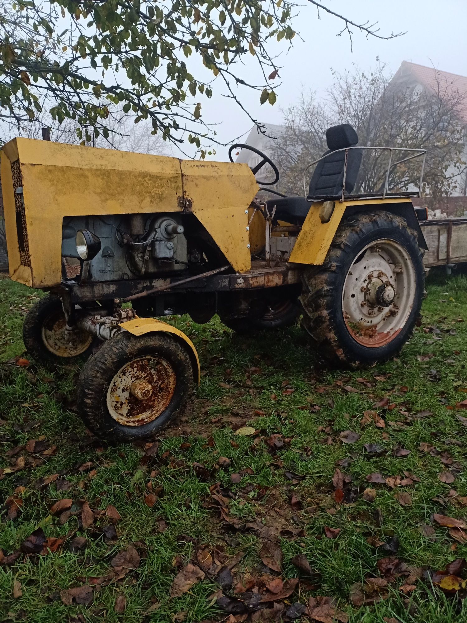 Solidny Traktor SAM (Papaj) z Silnikiem Andoria S320/S18