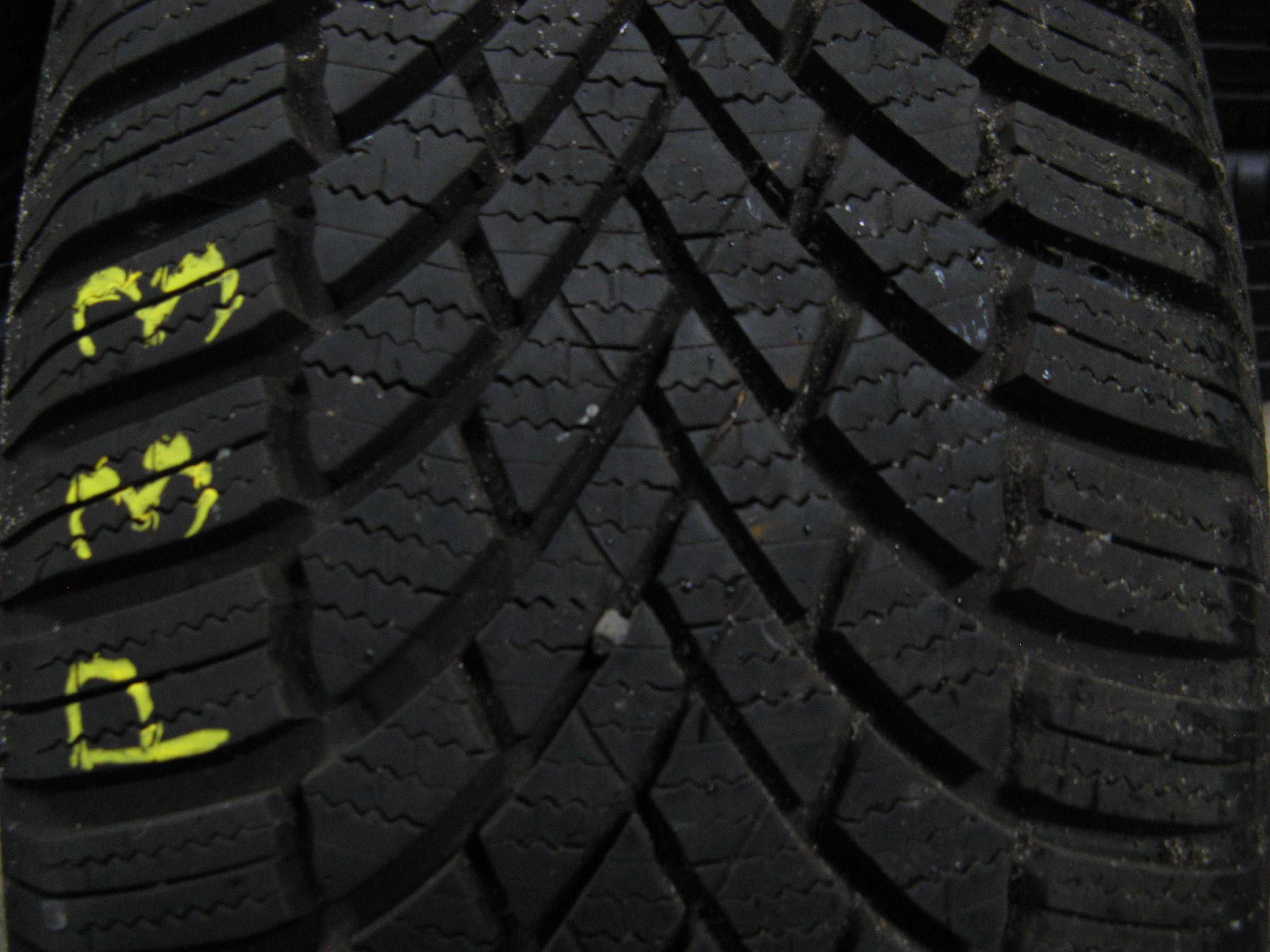 215/60R17 BRIDGESTONE Blizzak LM005 - nr.P33