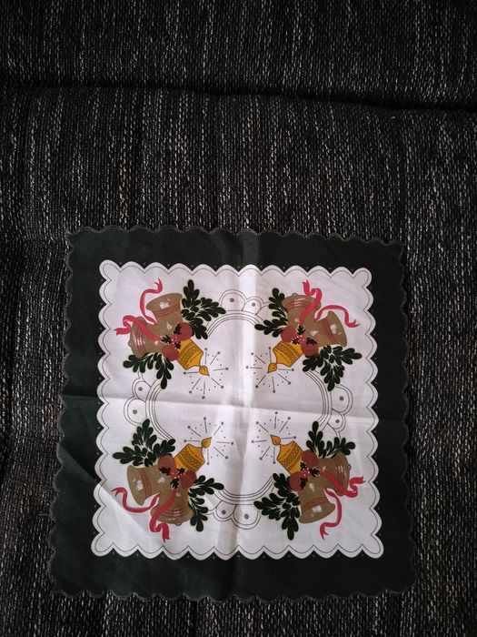 Serwetka na stół 37x37