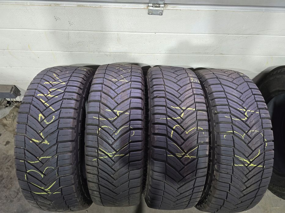 Michelin Agilis Crossclimate 215/65R16C 109/107T 6,5mm 4X 21R